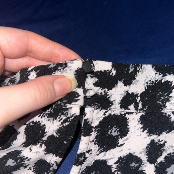 Lane Bryant Leopard Choker Top - Picture 5 of 6